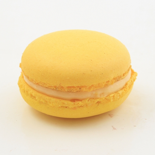 Picture of Passionfruit Mango macaron from jean-pierre